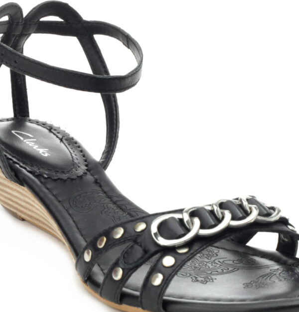Loop Women Flats - Image 8